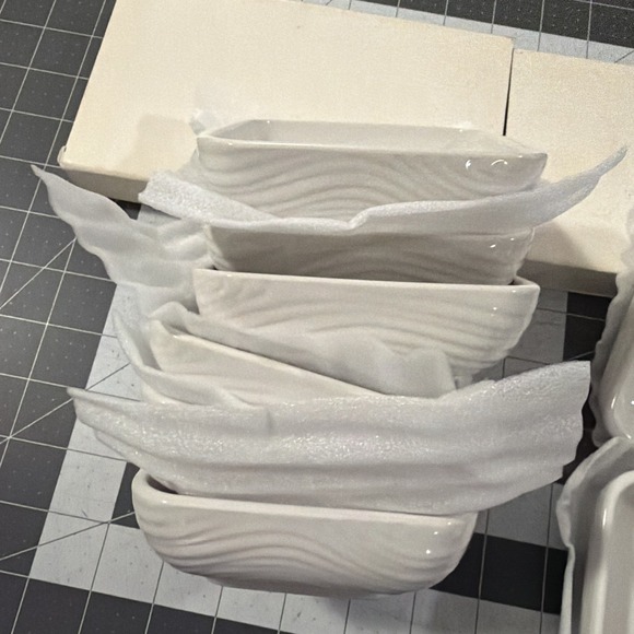 Temptations By Tara Woodland White 4 Oz Ramekins Bake / Serve - New Set Of (8) - Picture 2 of 6